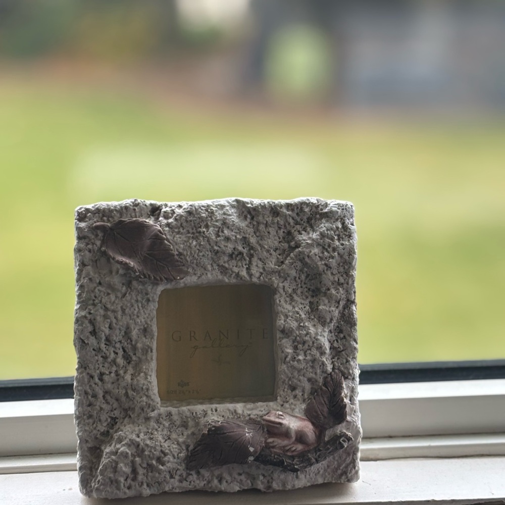 Russ Berrie's Free Standing Granite Gallery Photo Frame Made In Philippines - Picture 8 of 12